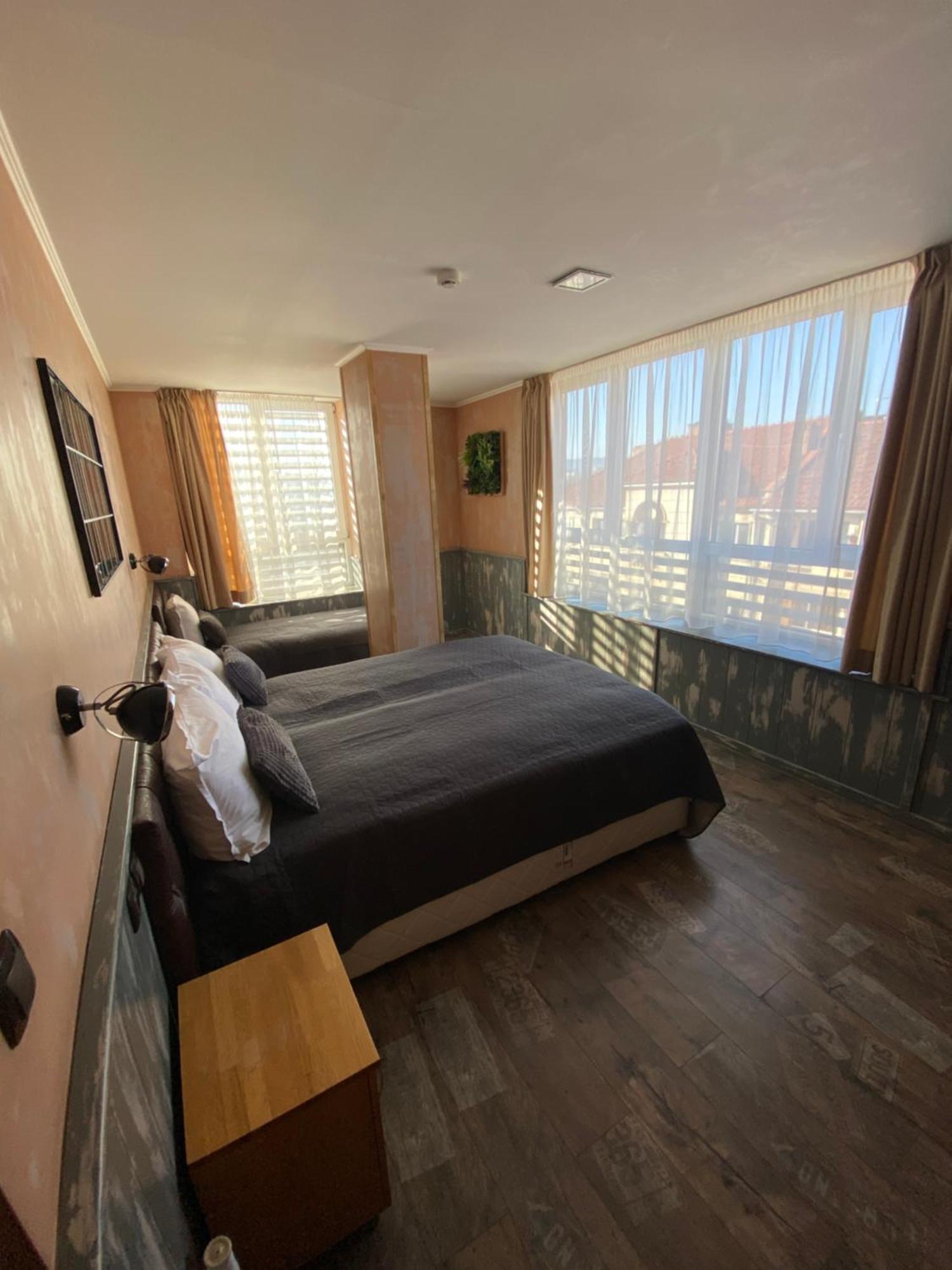 City Hotel Veliko Tarnovo Exterior photo