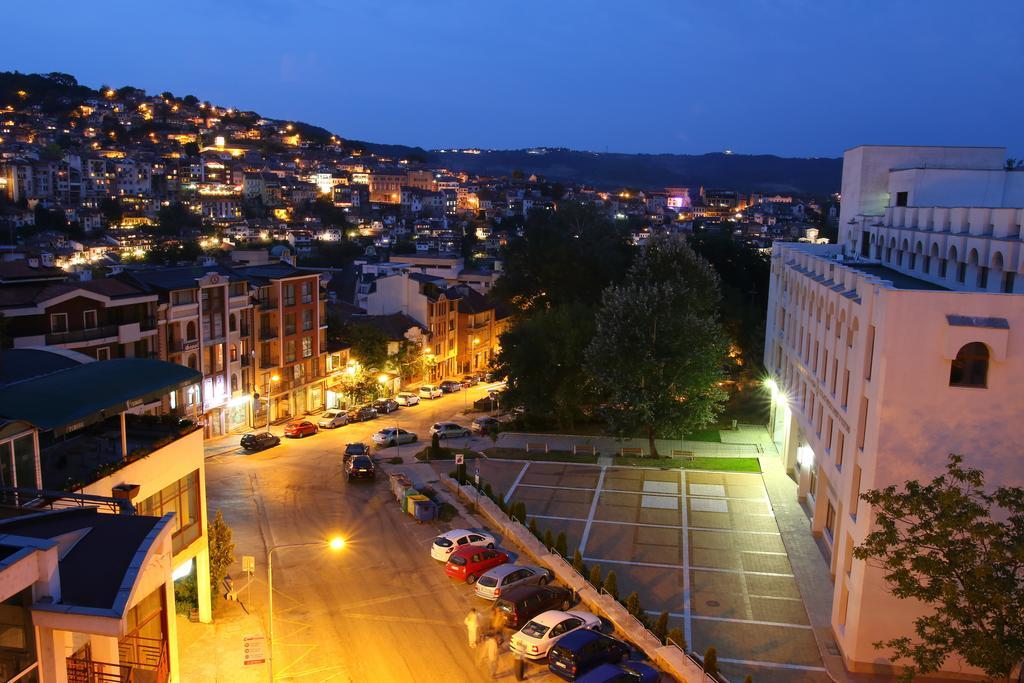 City Hotel Veliko Tarnovo Exterior photo